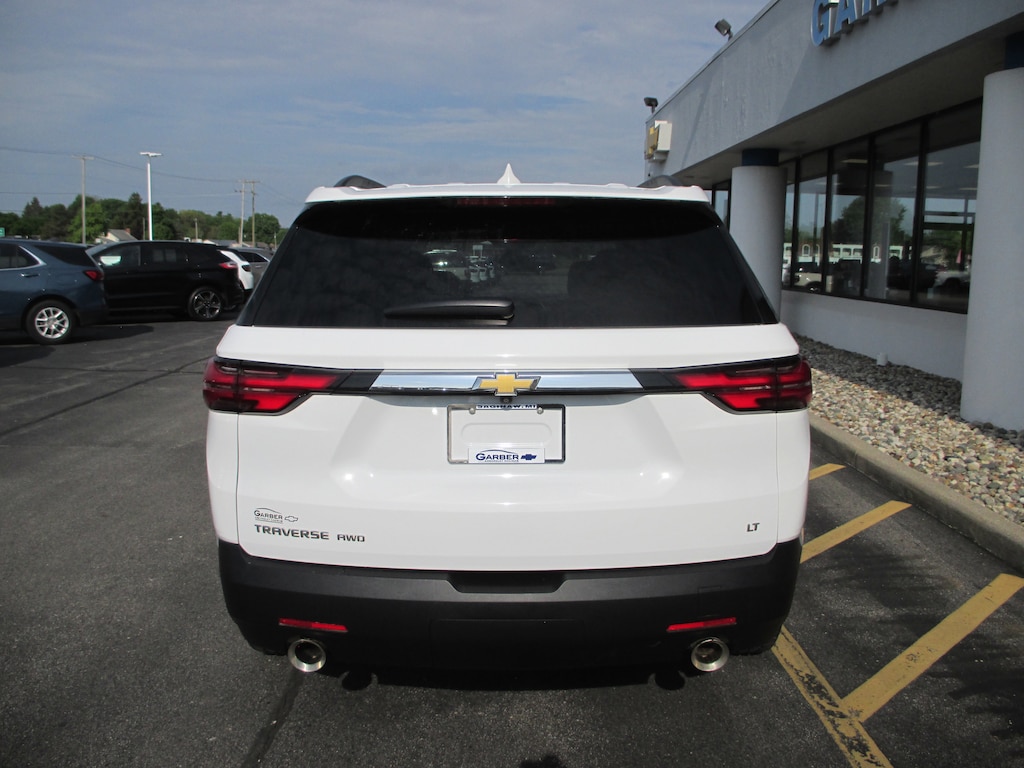 Used 2023 Chevrolet Traverse LT Cloth SUV
