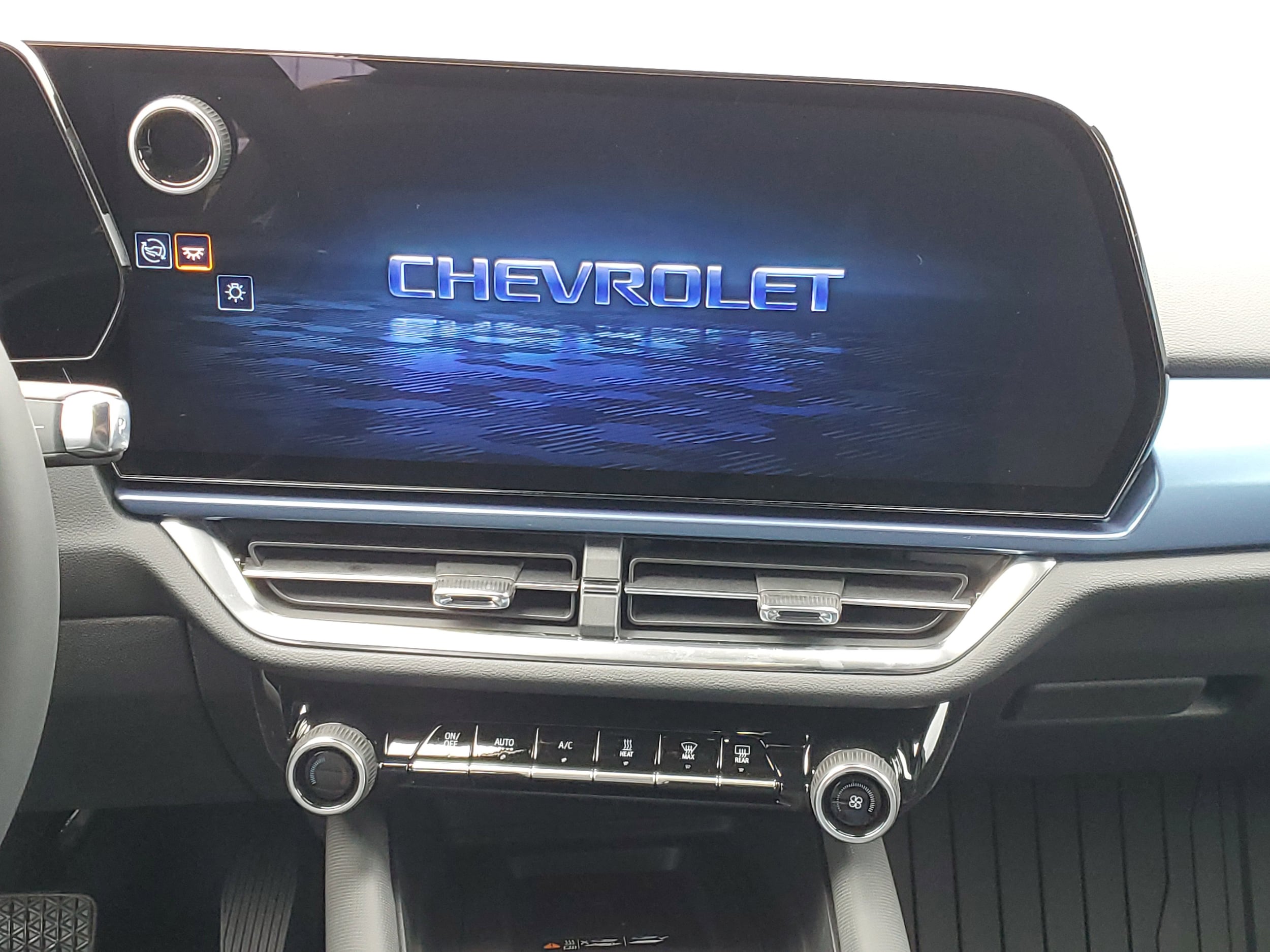 2026 Chevrolet Equinox EV 2LT - Photo 23