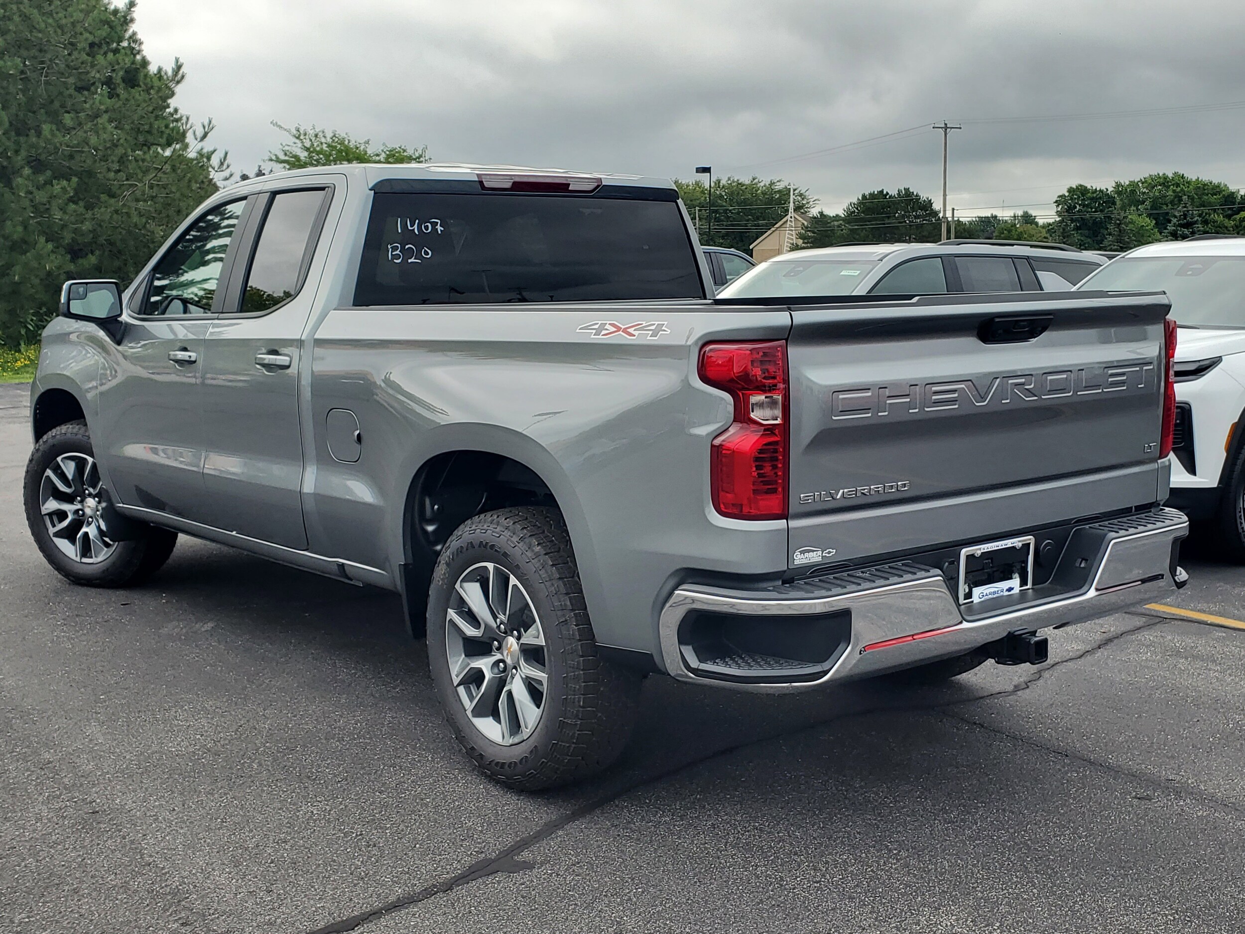 2026 Chevrolet Silverado 1500 LT photo 3