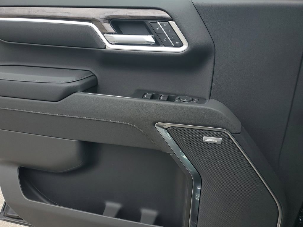 2026 Chevrolet Silverado 1500 LTZ - Photo 19