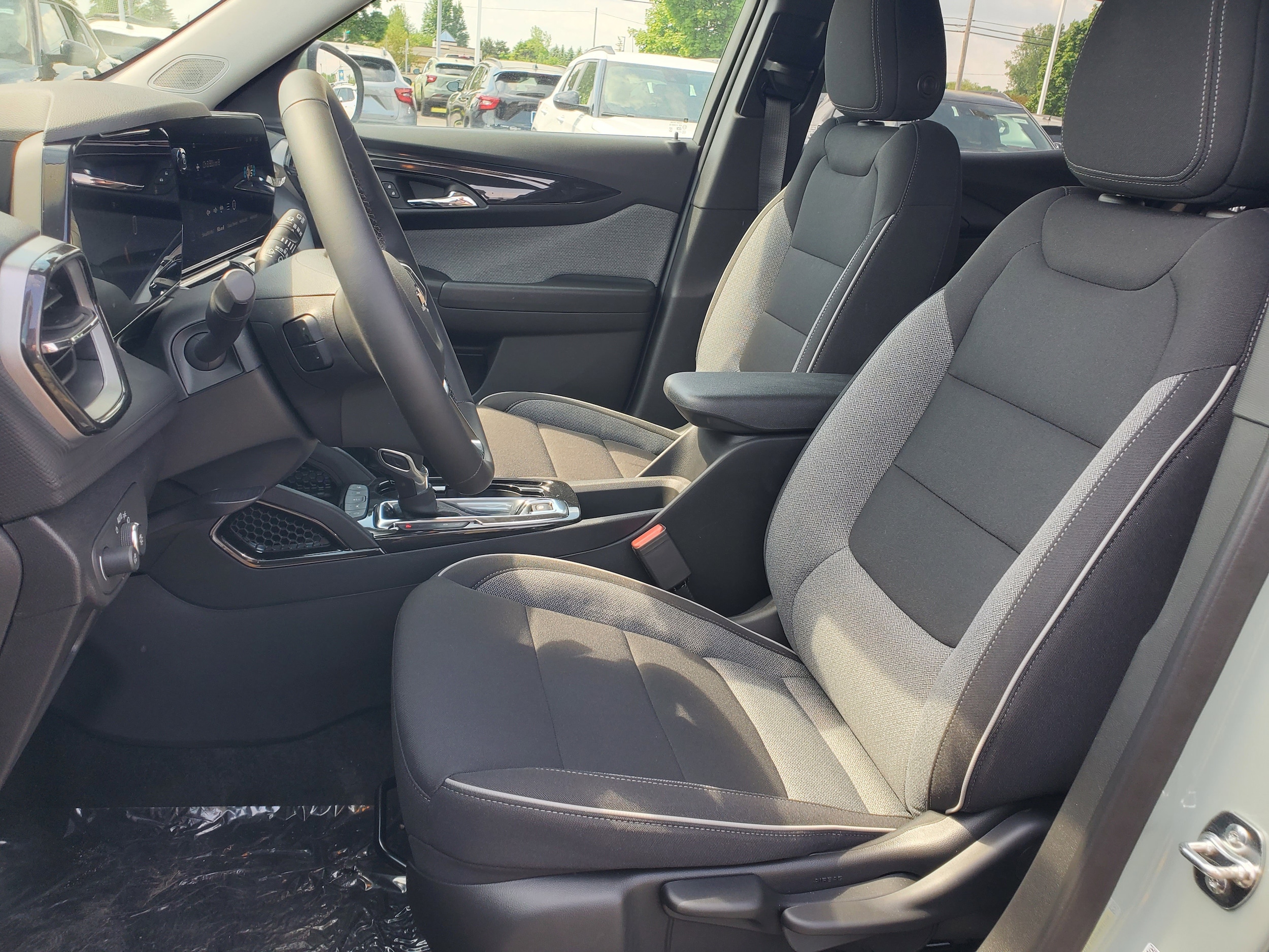 2026 Chevrolet Trailblazer LT - Photo 6