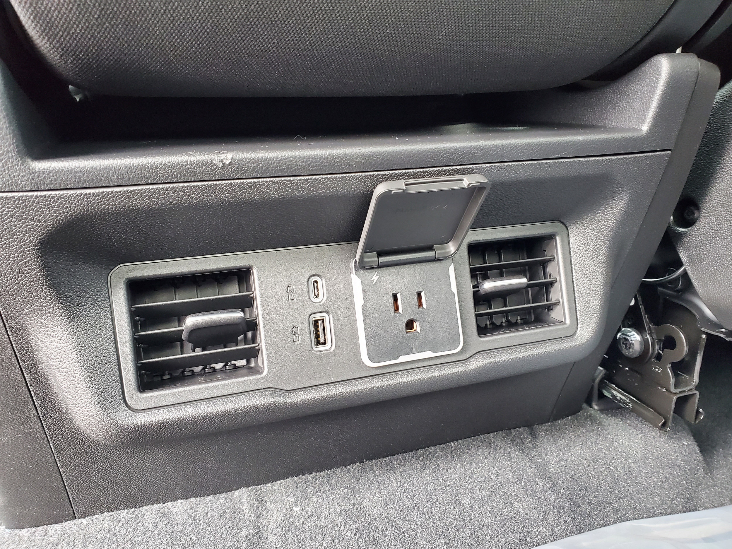 2026 Chevrolet Silverado 1500 LT - Photo 23