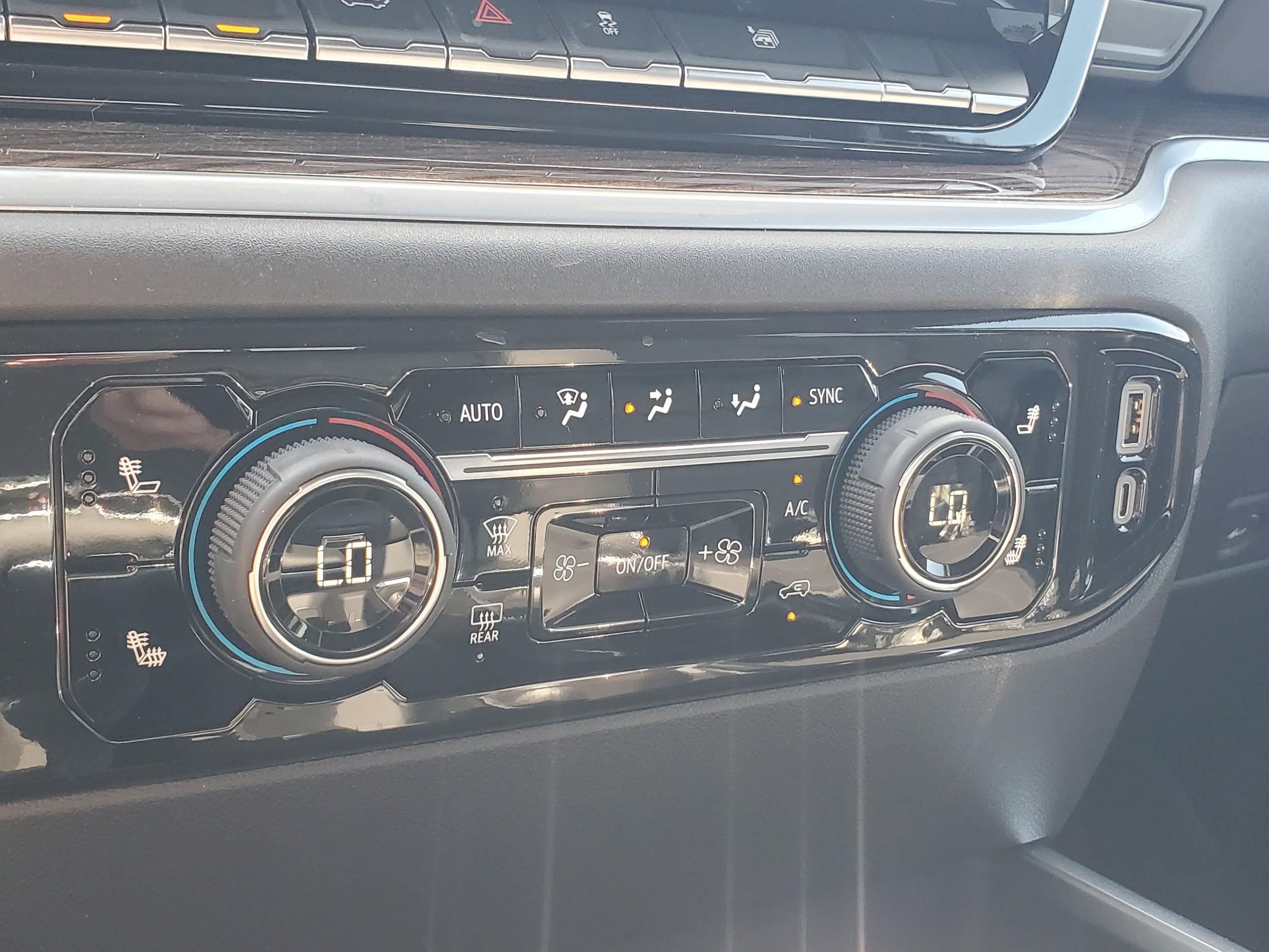 2026 Chevrolet Silverado 1500 RST - Photo 24