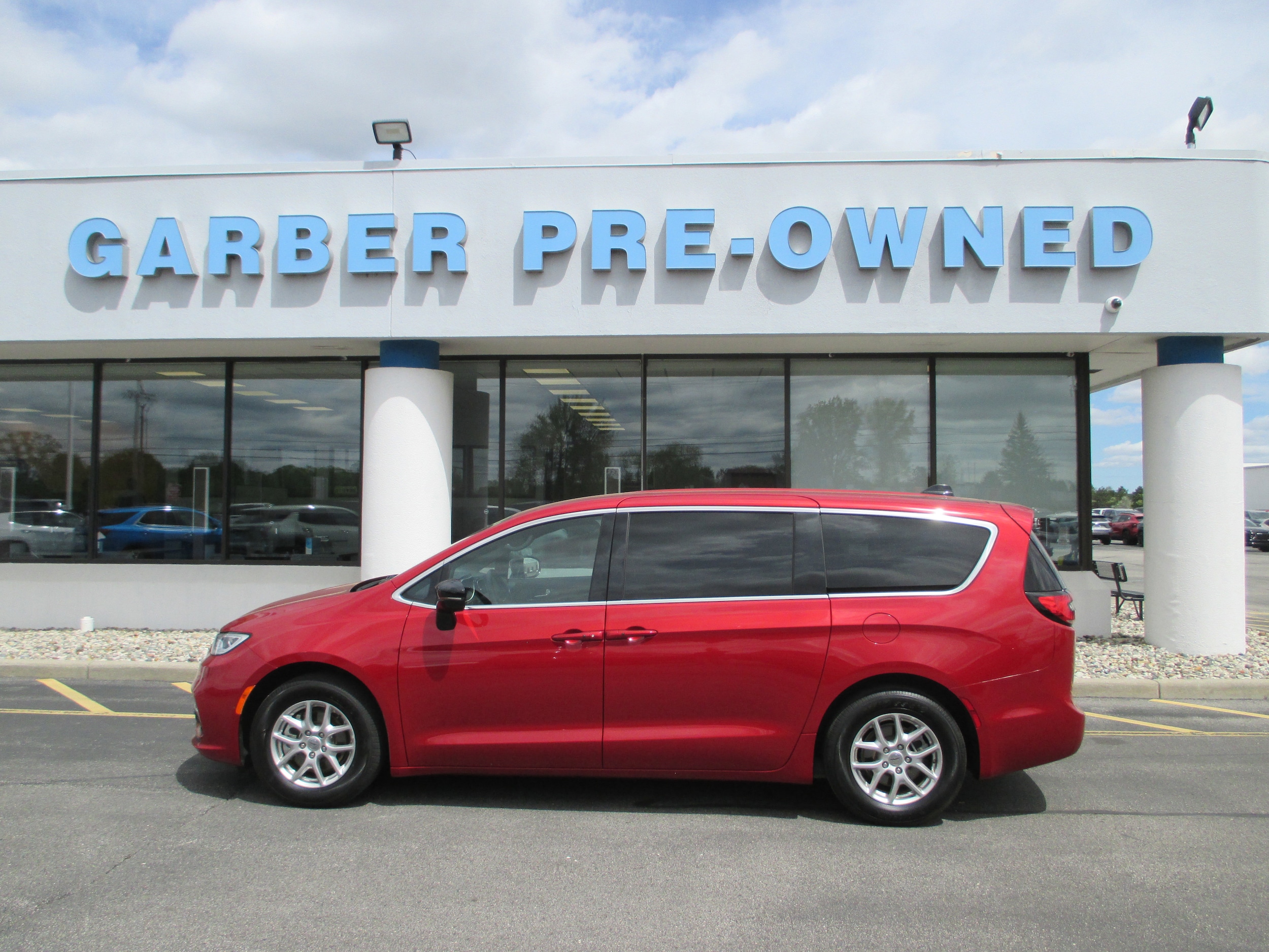 Vehicle Image 2