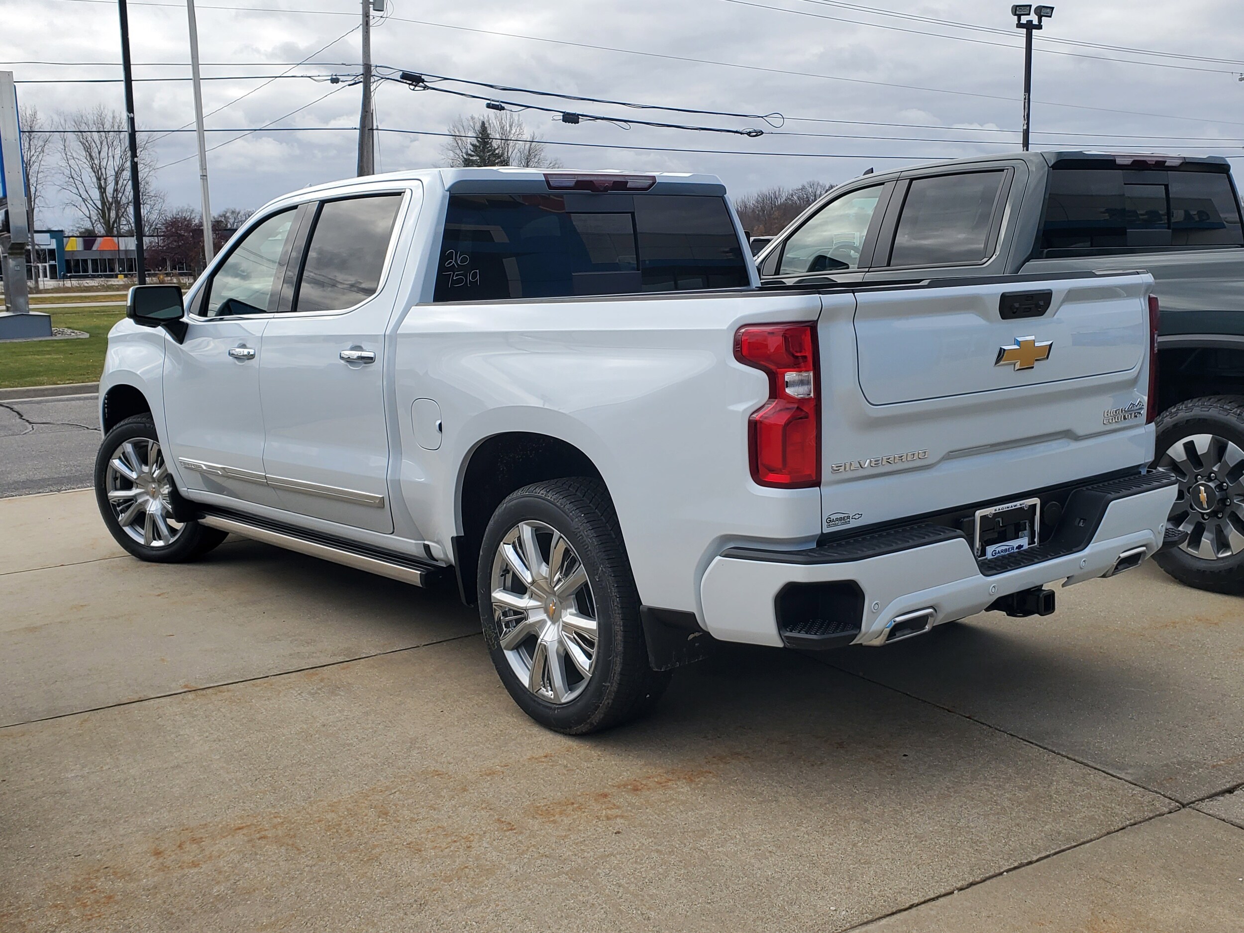2026 Chevrolet Silverado 1500 High Country photo 3
