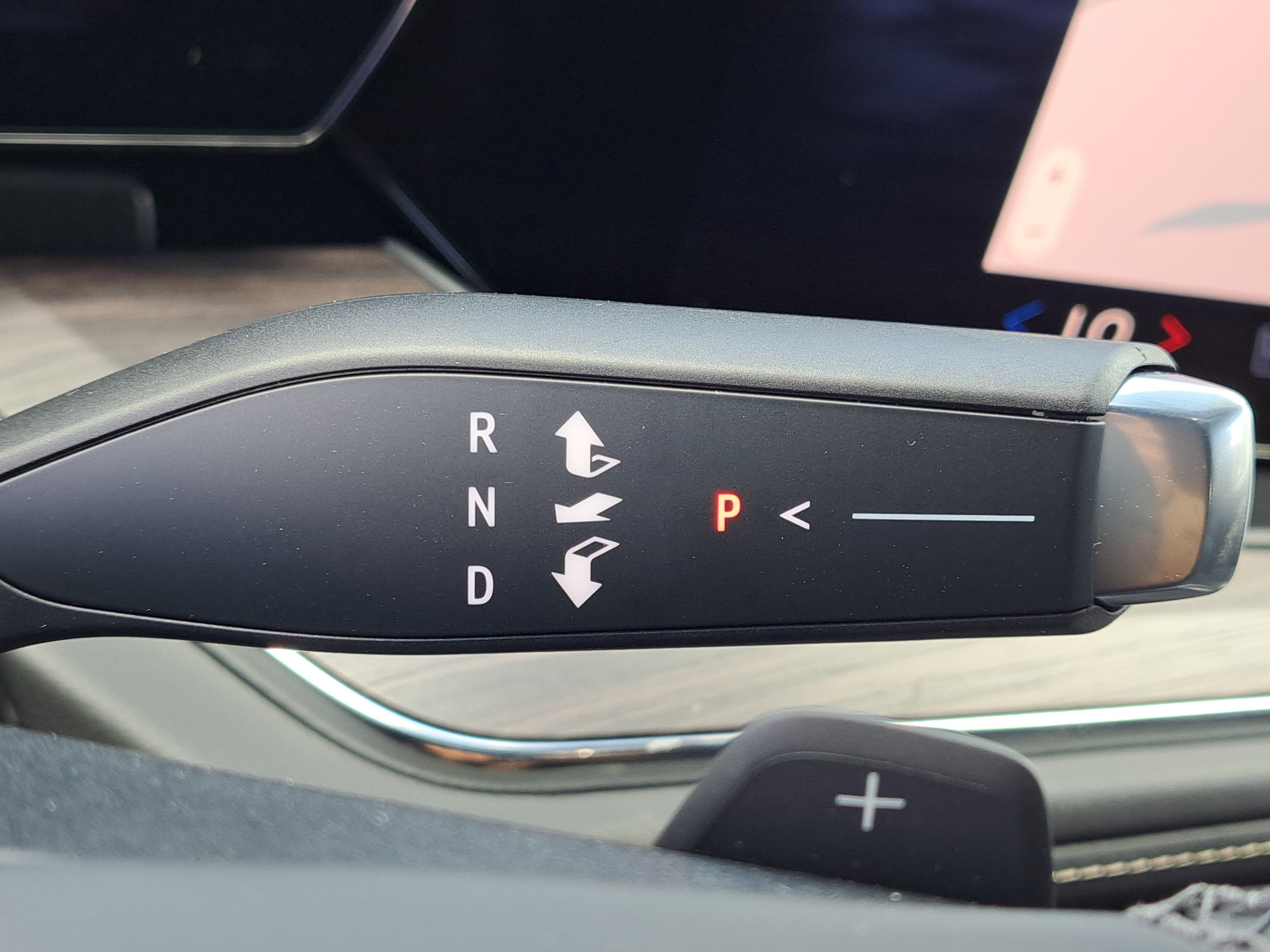 2025 Chevrolet Suburban Premier - Photo 17