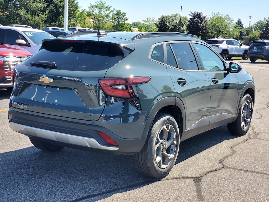 New 2026 Chevrolet Trax LT SUV