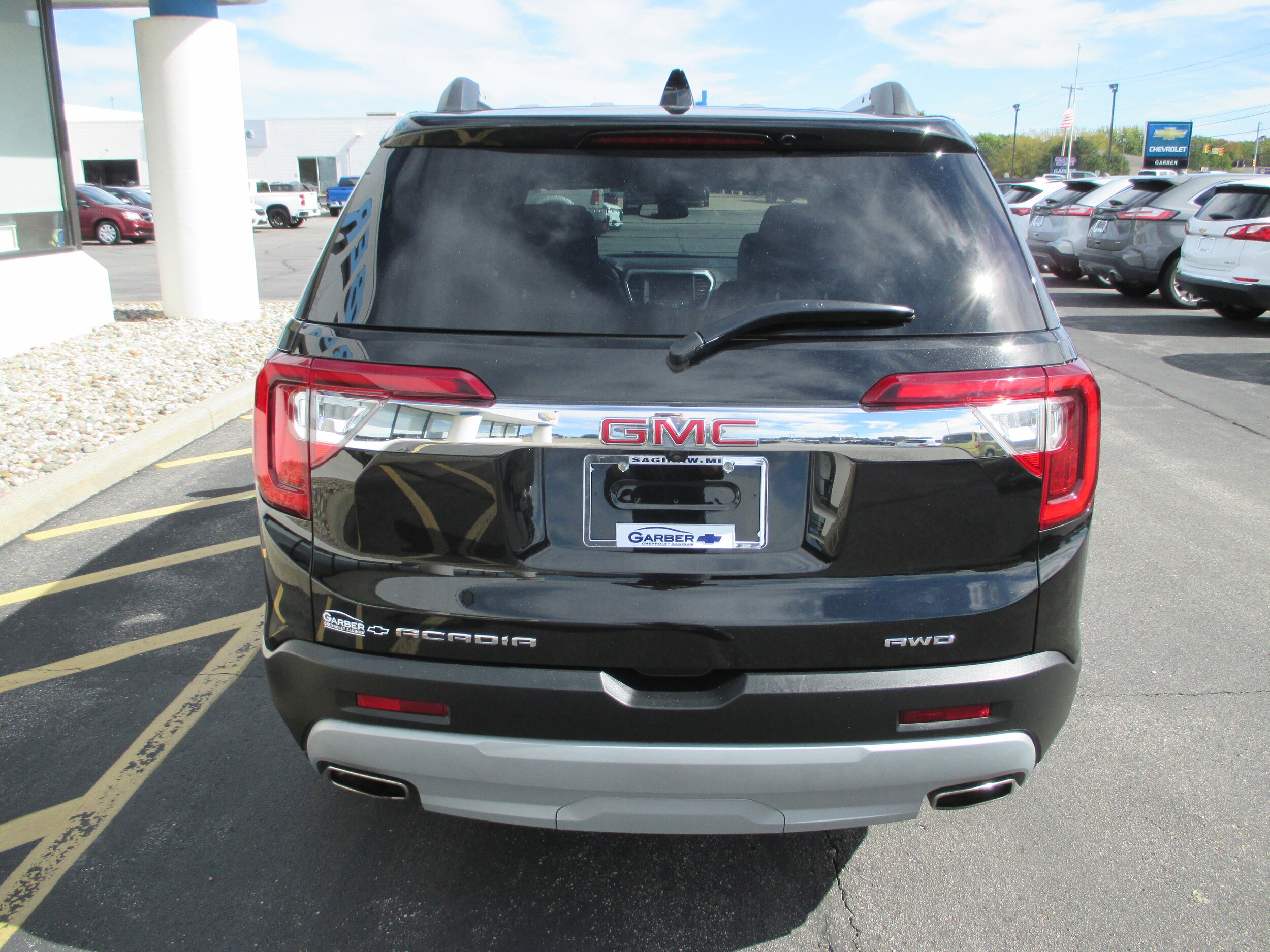 2023 Gmc Acadia SLT photo 2