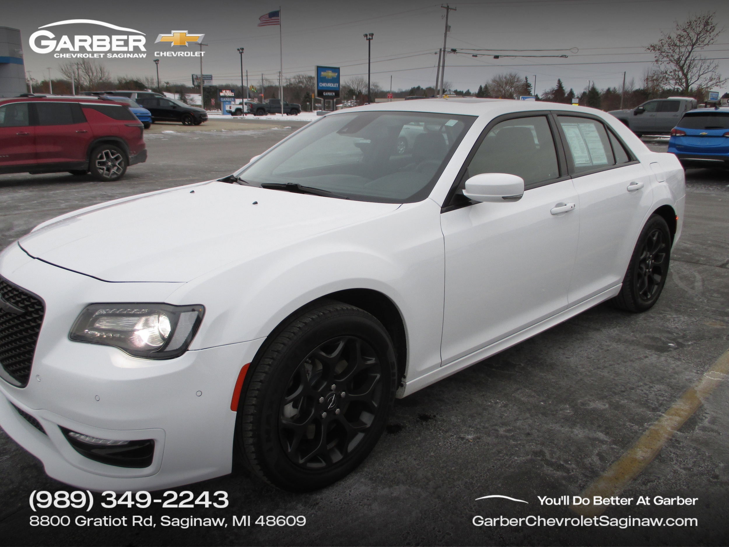 2023 Chrysler 300 Touring L's photo