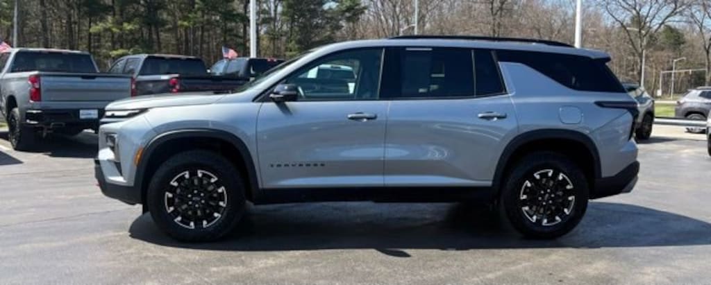 Used 2024 Chevrolet Traverse Z71 SUV