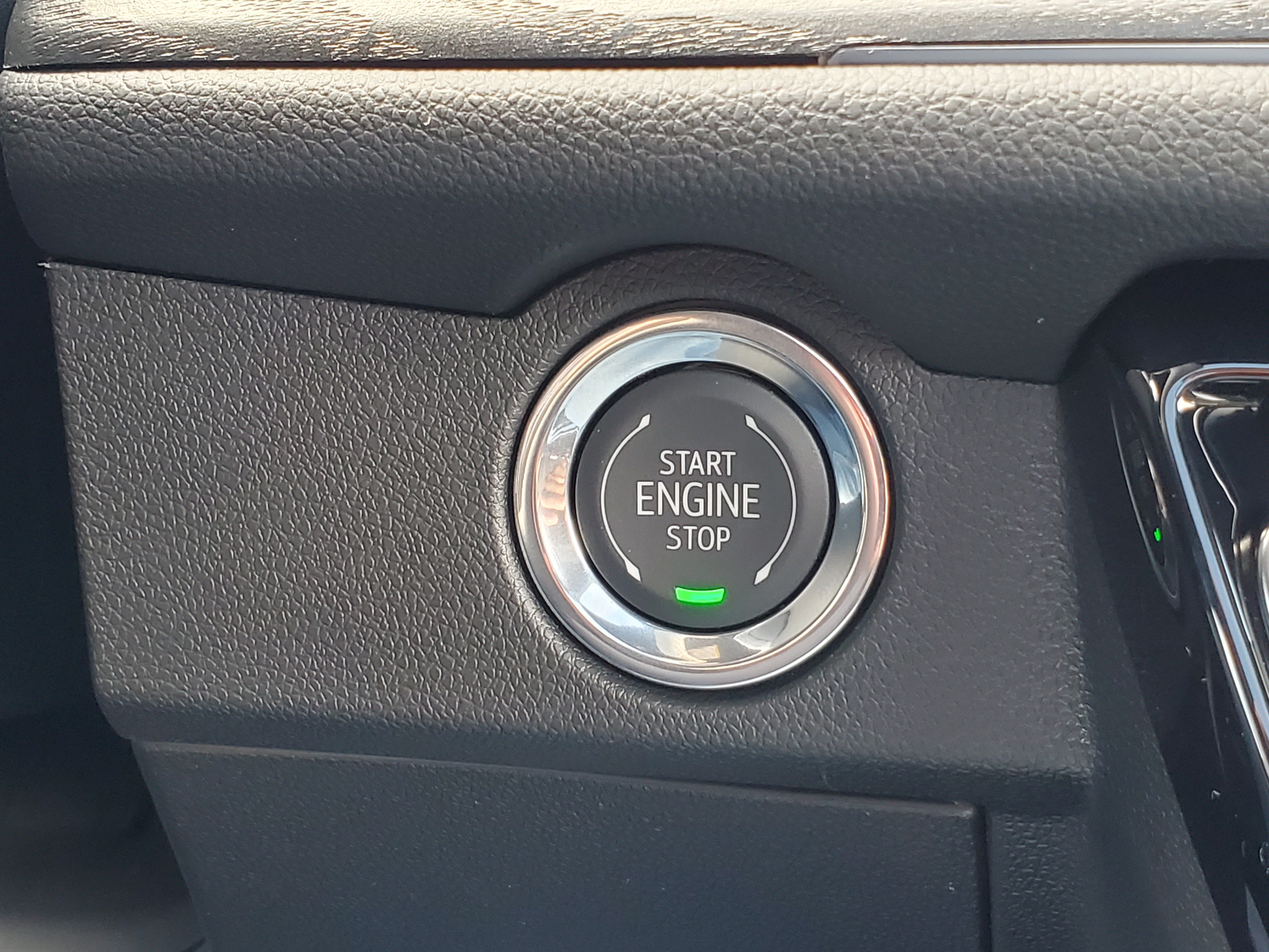 2027 Chevrolet Traverse High Country - Photo 12