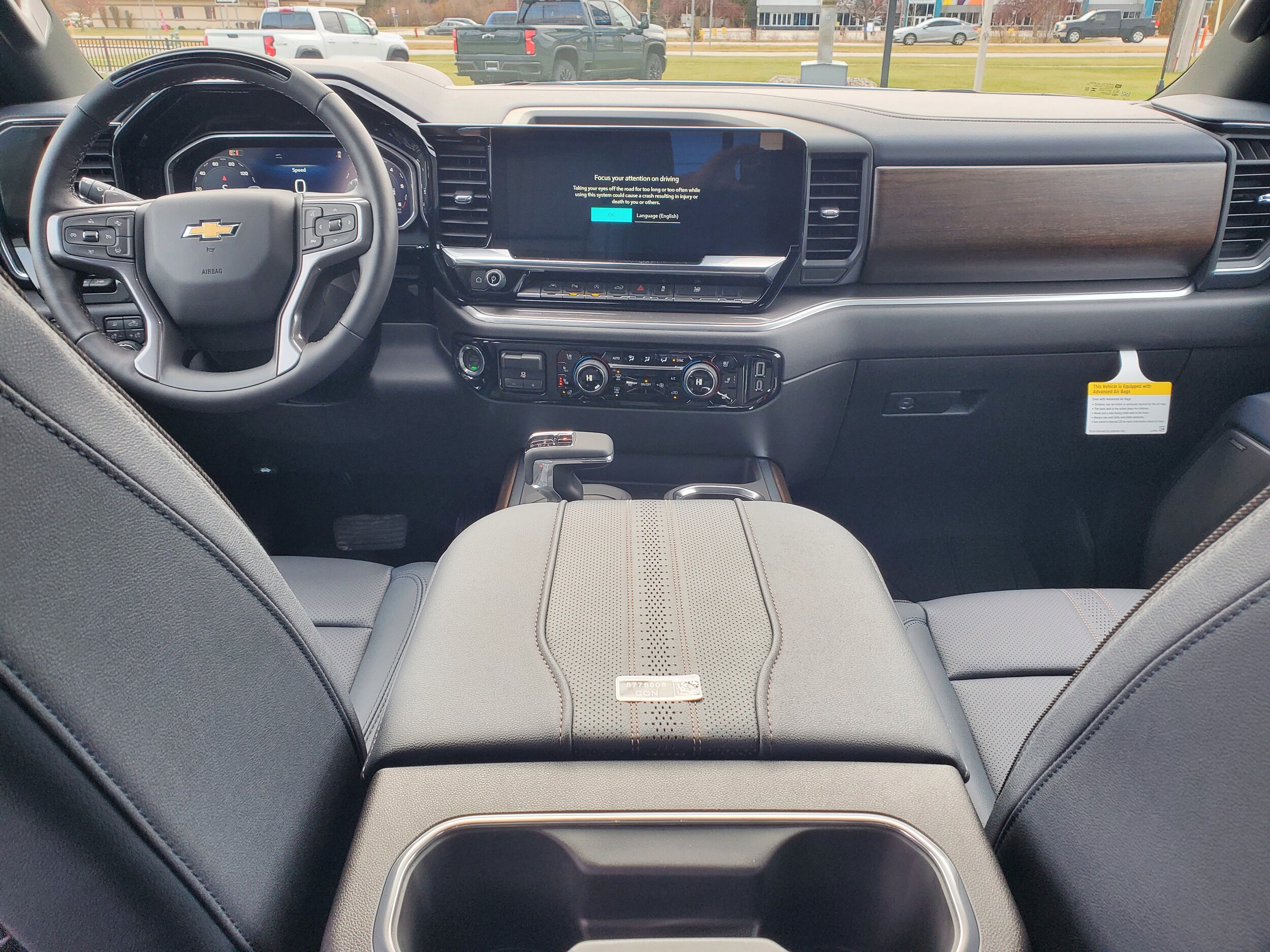 2026 Chevrolet Silverado 1500 High Country photo 4