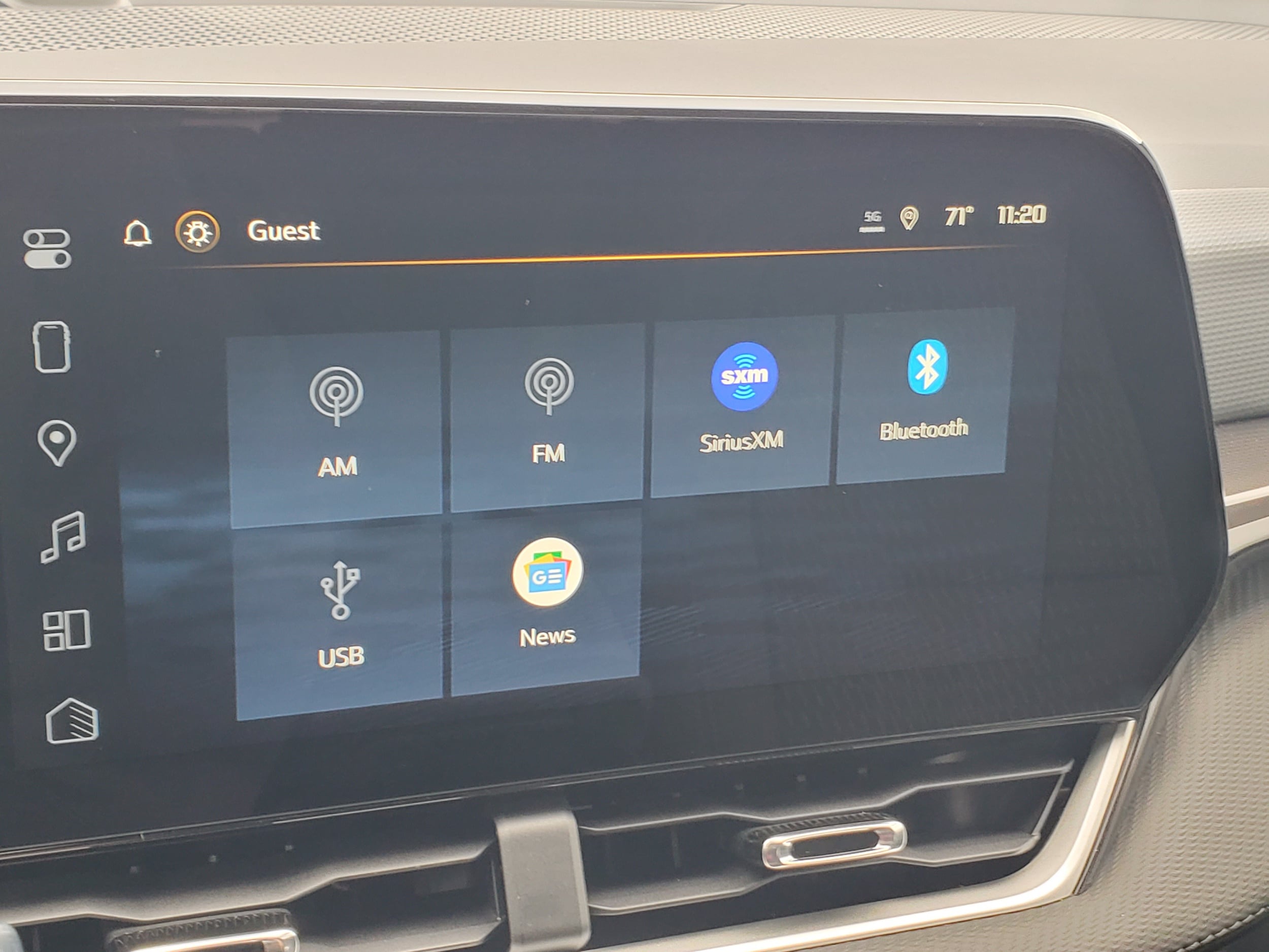 2026 Chevrolet Equinox LT - Photo 13