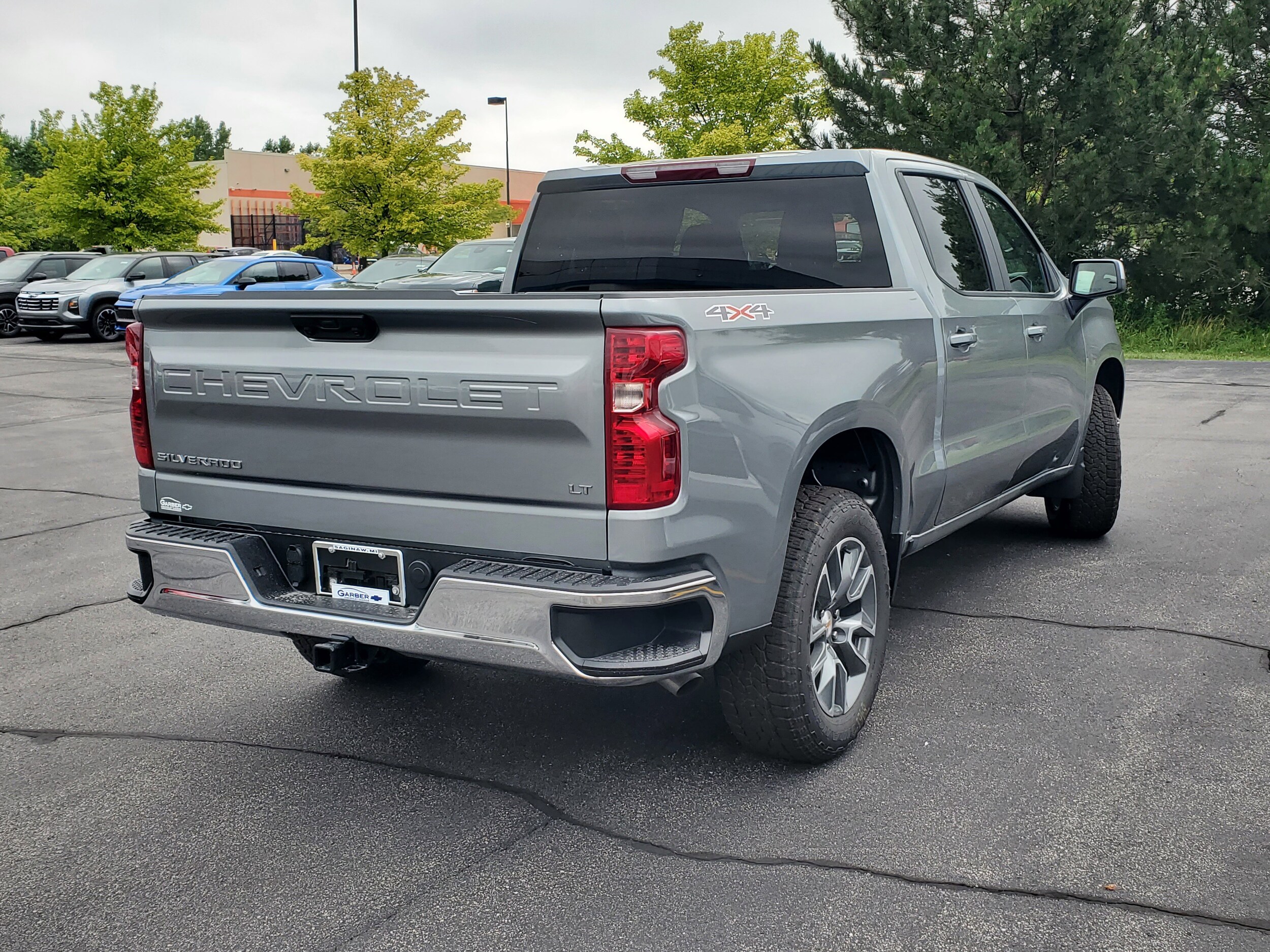 2026 Chevrolet Silverado 1500 LT photo 2