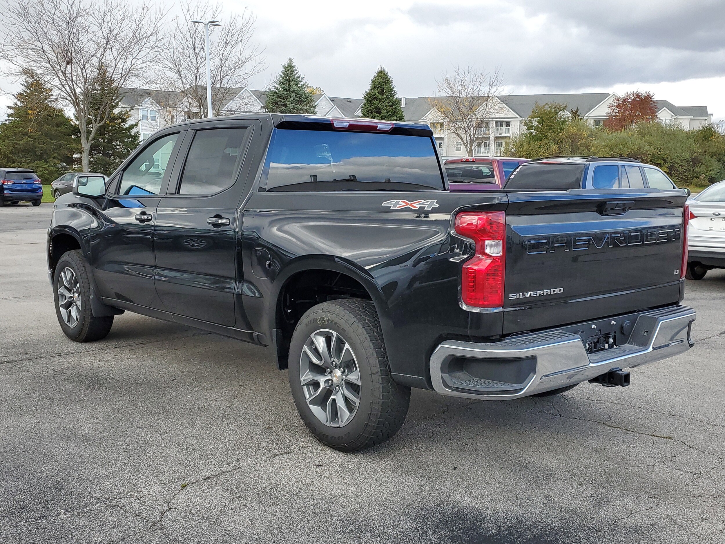 2026 Chevrolet Silverado 1500 LT photo 3