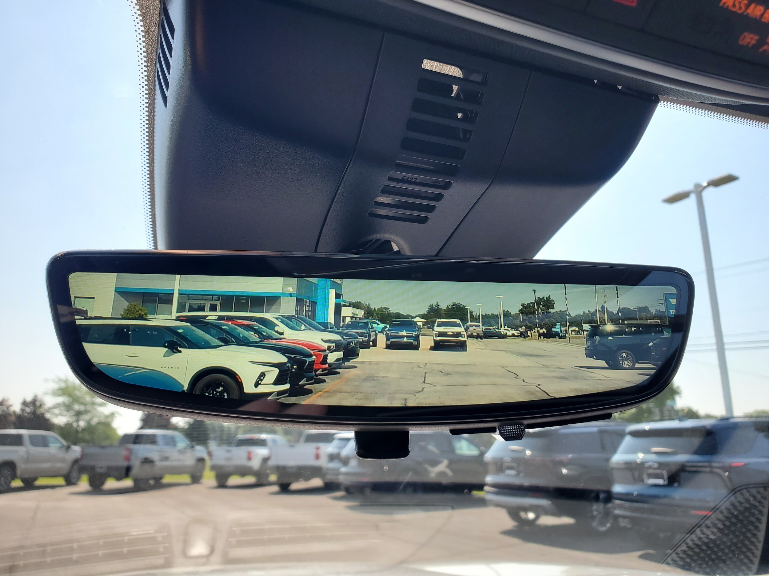 2026 Chevrolet Traverse High Country - Photo 19