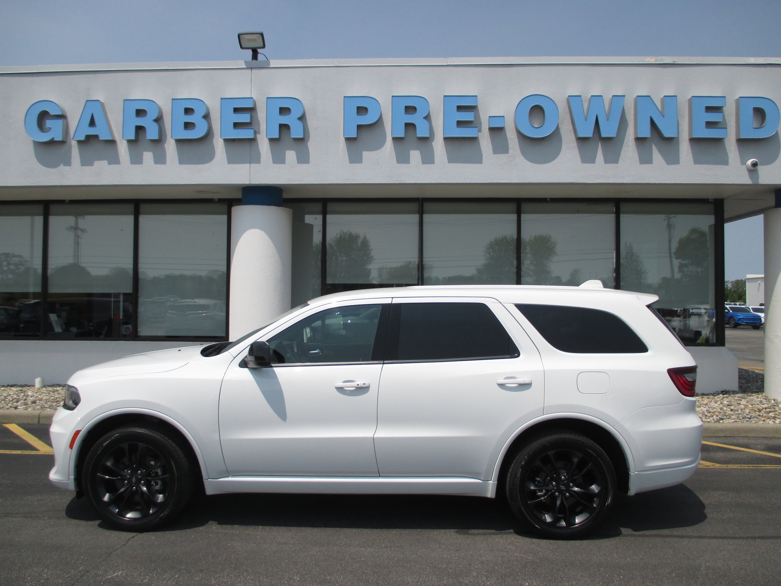 Used 2022 Dodge Durango SXT with VIN 1C4RDJAGXNC174564 for sale in Saginaw, MI