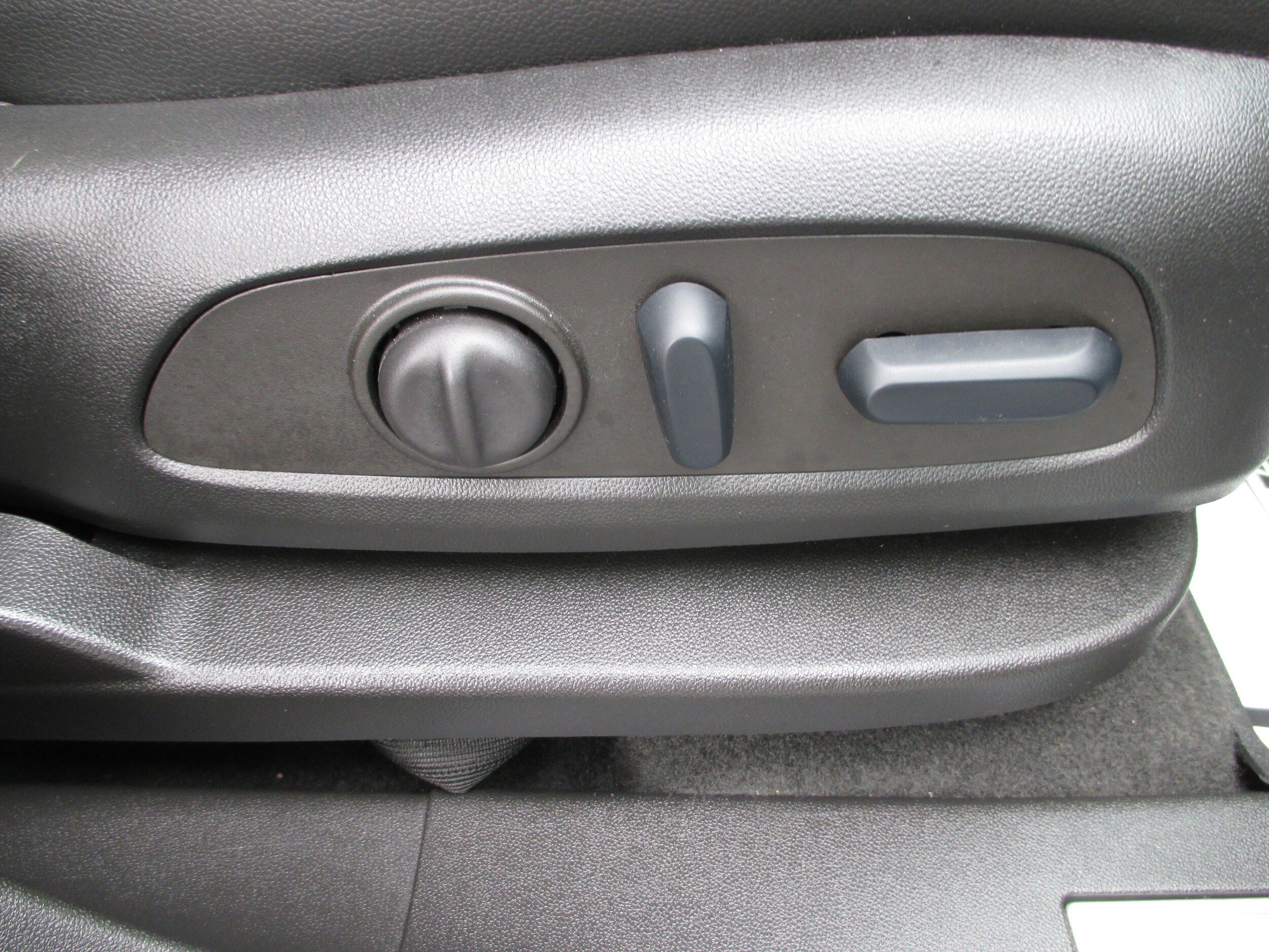 2023 Chevrolet Equinox Premier - Photo 18