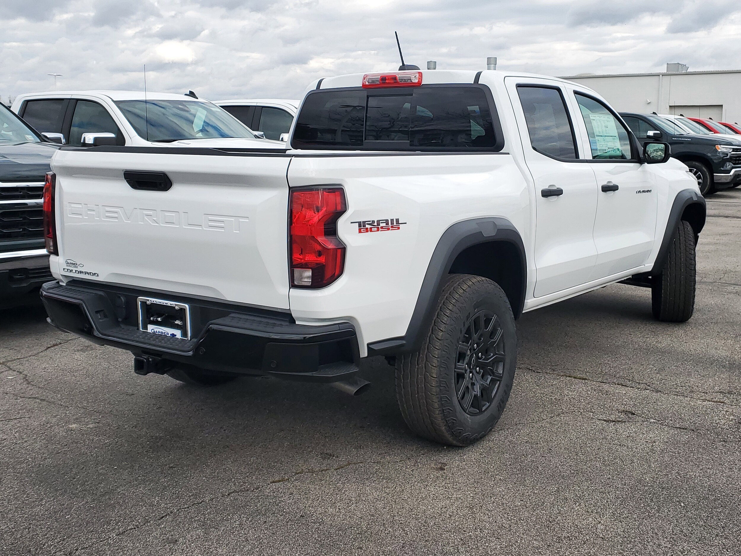 2026 Chevrolet Colorado Trail Boss photo 2