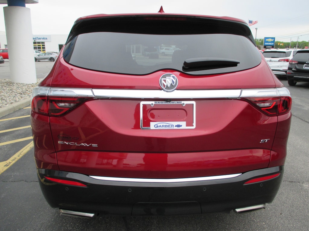 Used 2024 Buick Enclave Essence SUV