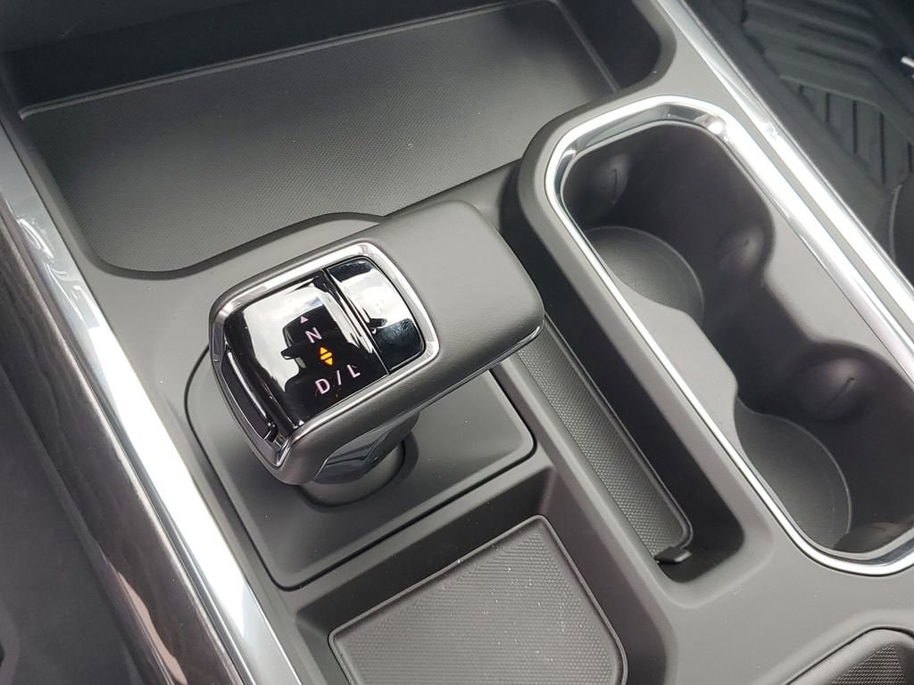 2026 Chevrolet Silverado 1500 LTZ - Photo 16