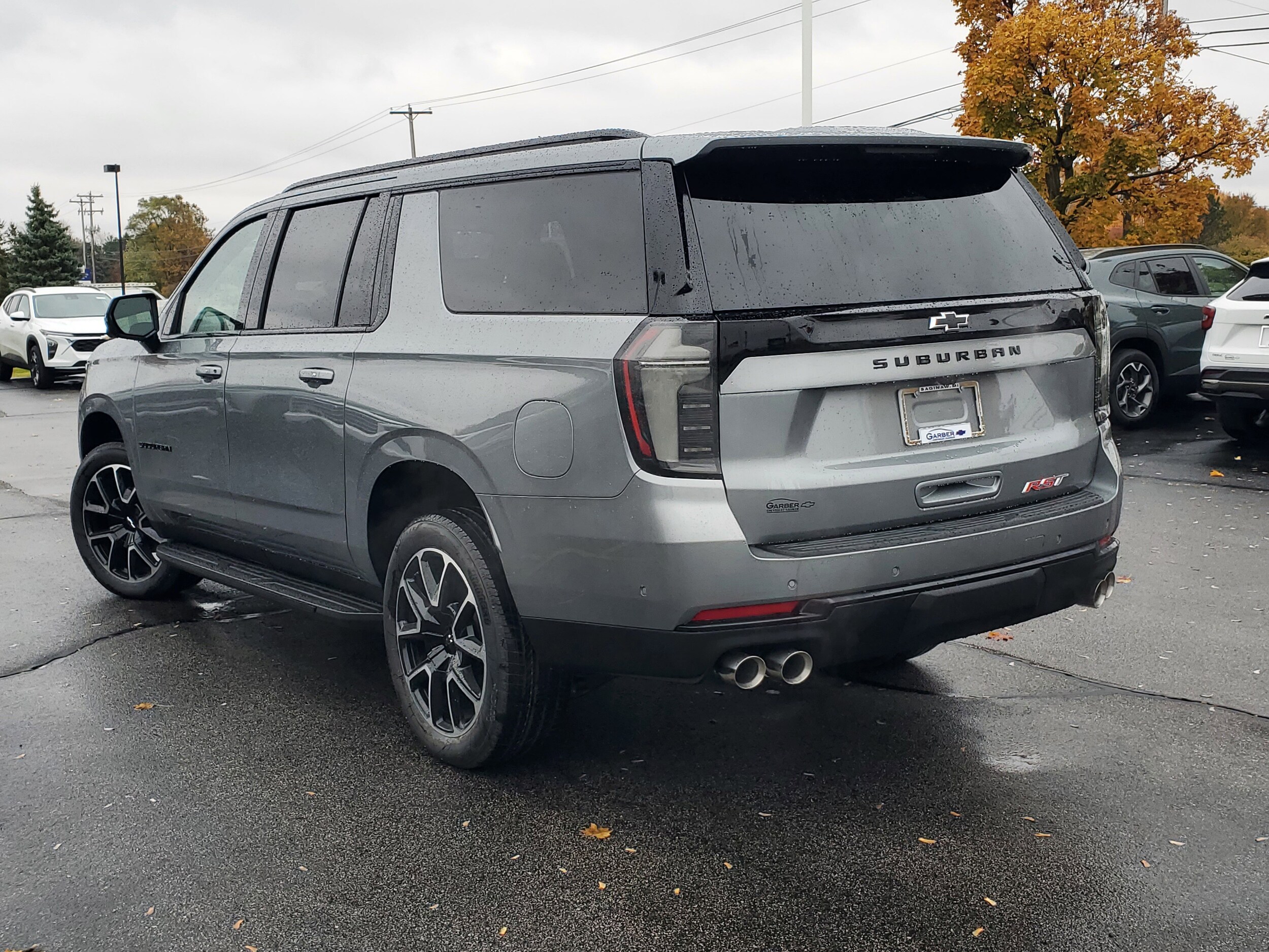2026 Chevrolet Suburban RST photo 3
