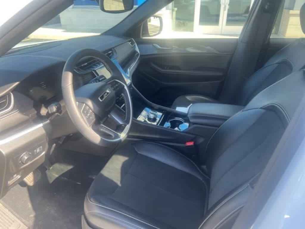 Used 2023 Jeep Grand Cherokee L Altitude 4x4 SUV