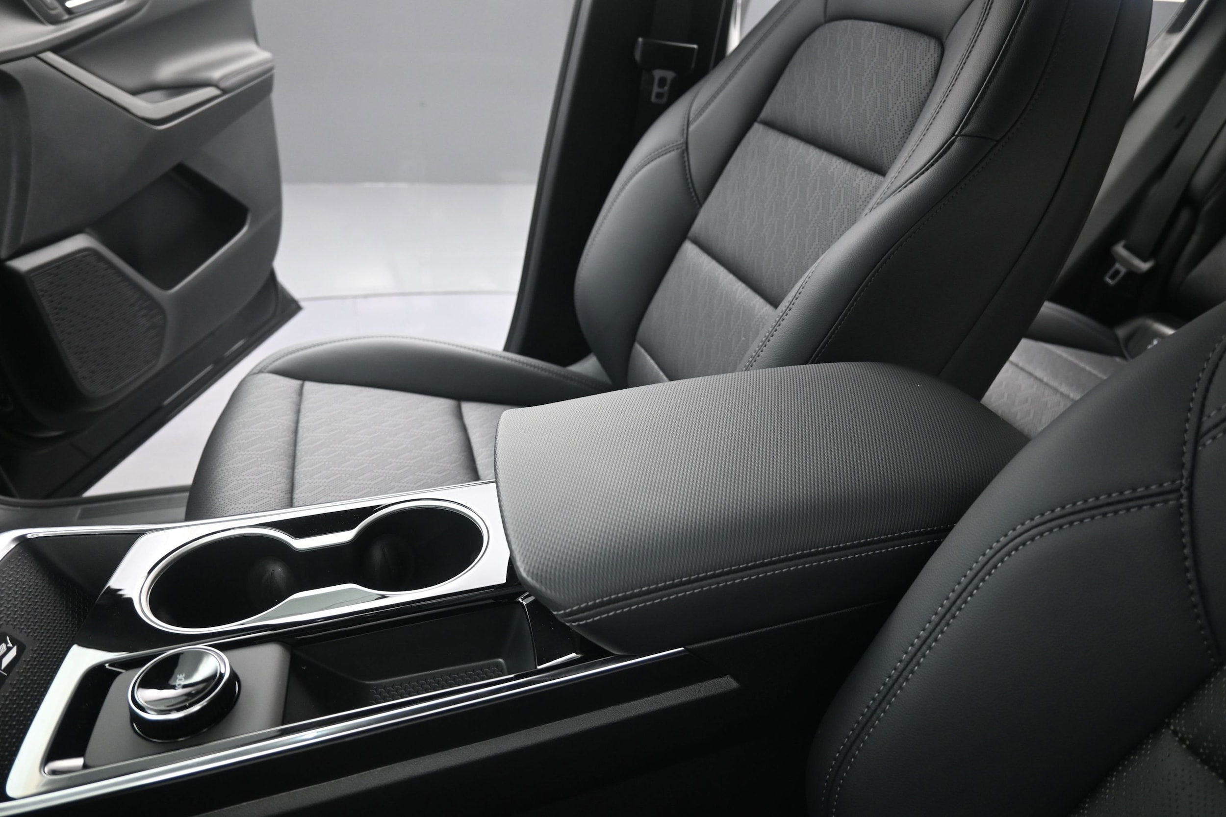 2026 Chevrolet Equinox LT - Photo 31