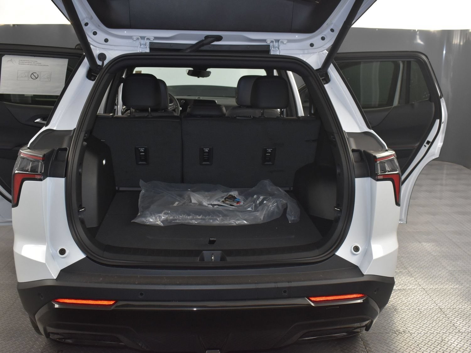 2026 Chevrolet Equinox RS - Photo 11