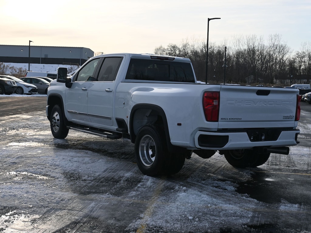 New 2026 Chevrolet Silverado 3500 HD High Country DRW Truck