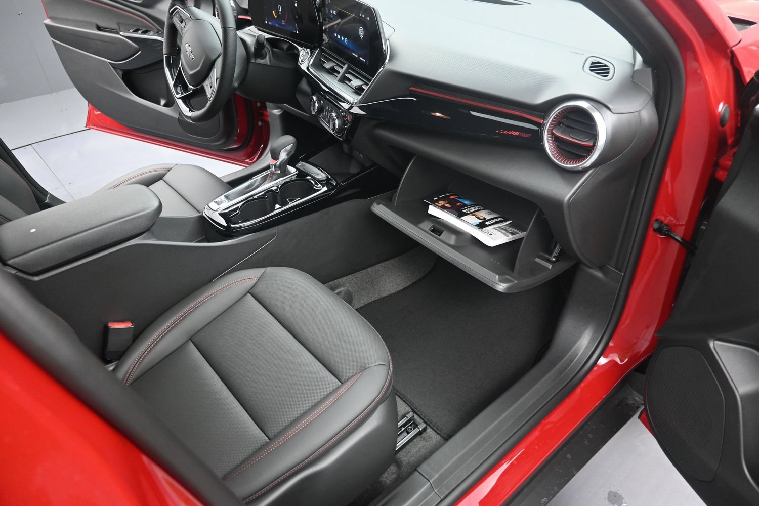 2026 Chevrolet Trax RS - Photo 38