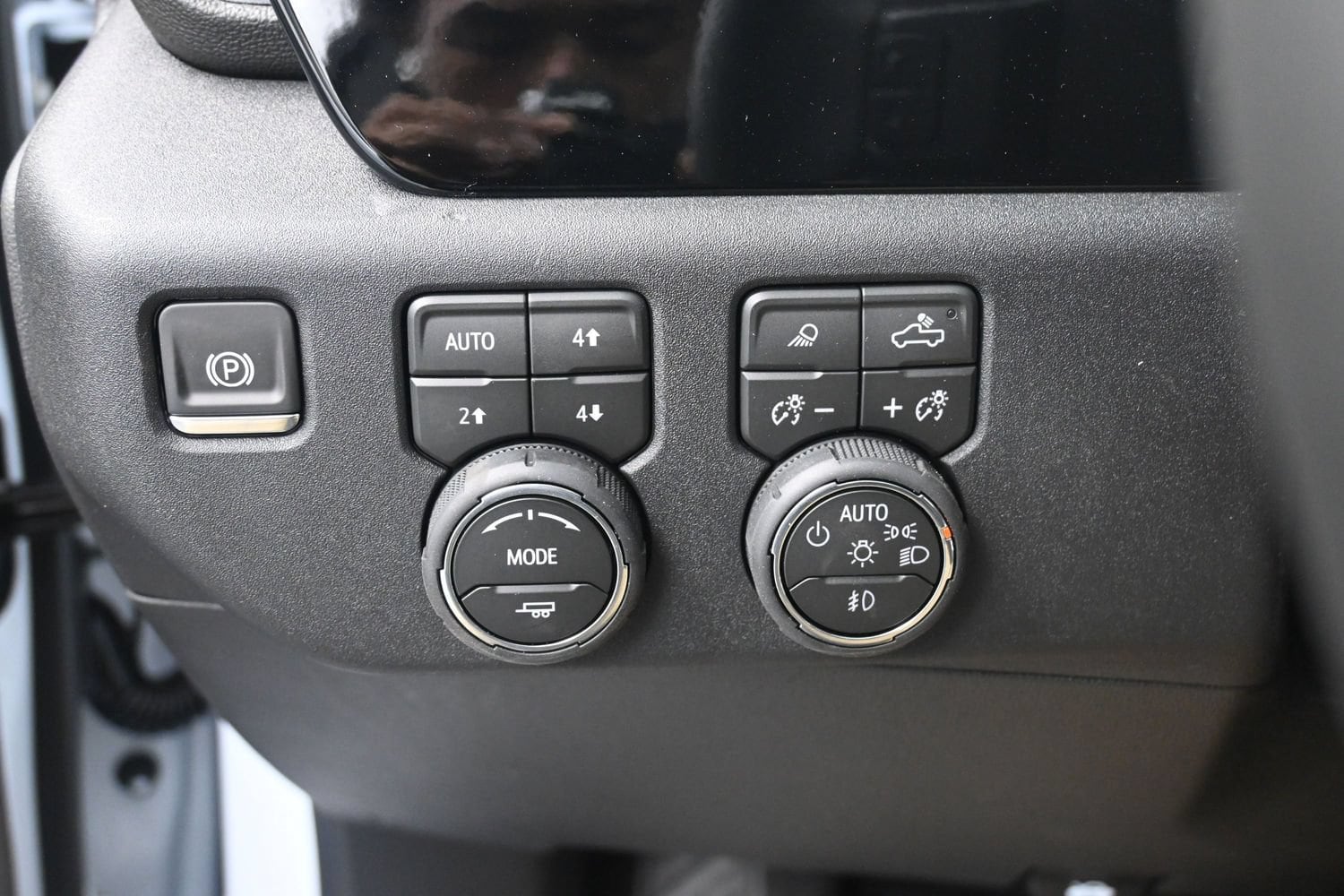2026 Chevrolet Silverado 1500 LTZ - Photo 20