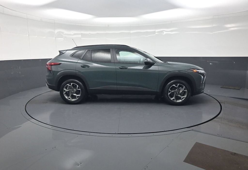 New 2026 Chevrolet Trax LT SUV