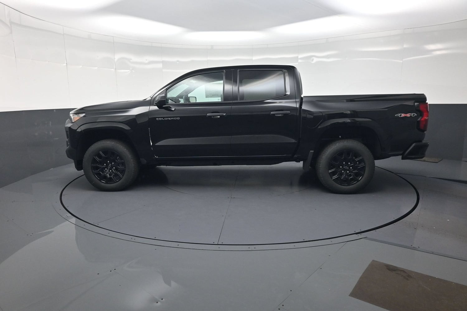 2026 Chevrolet Colorado Work Truck - Photo 6