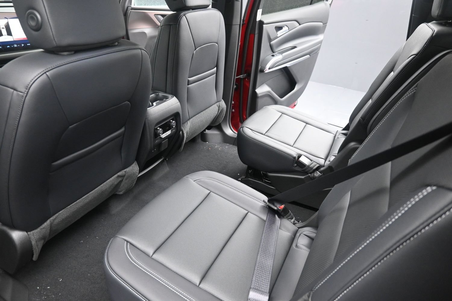 2026 Chevrolet Traverse LT - Photo 36