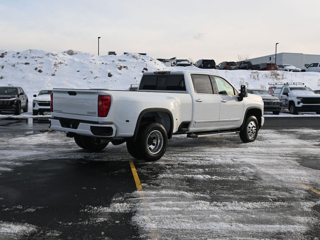 New 2026 Chevrolet Silverado 3500 HD High Country DRW Truck