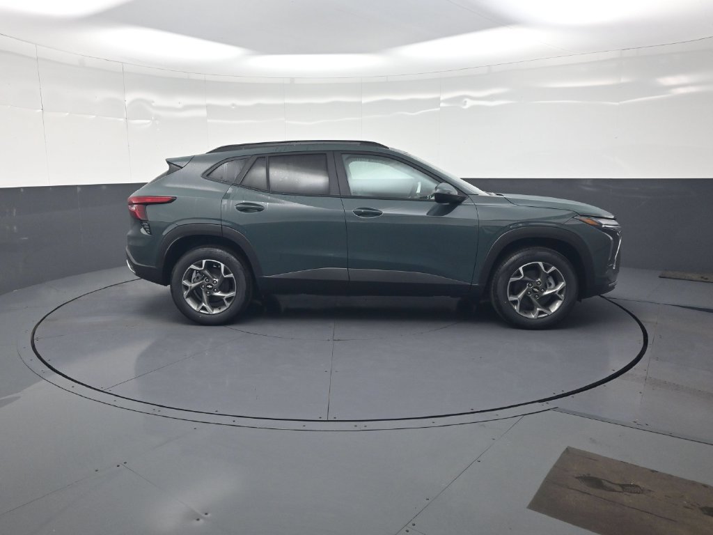 New 2026 Chevrolet Trax LT SUV