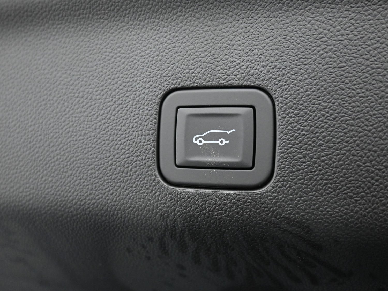 2026 Chevrolet Suburban High Country - Photo 32