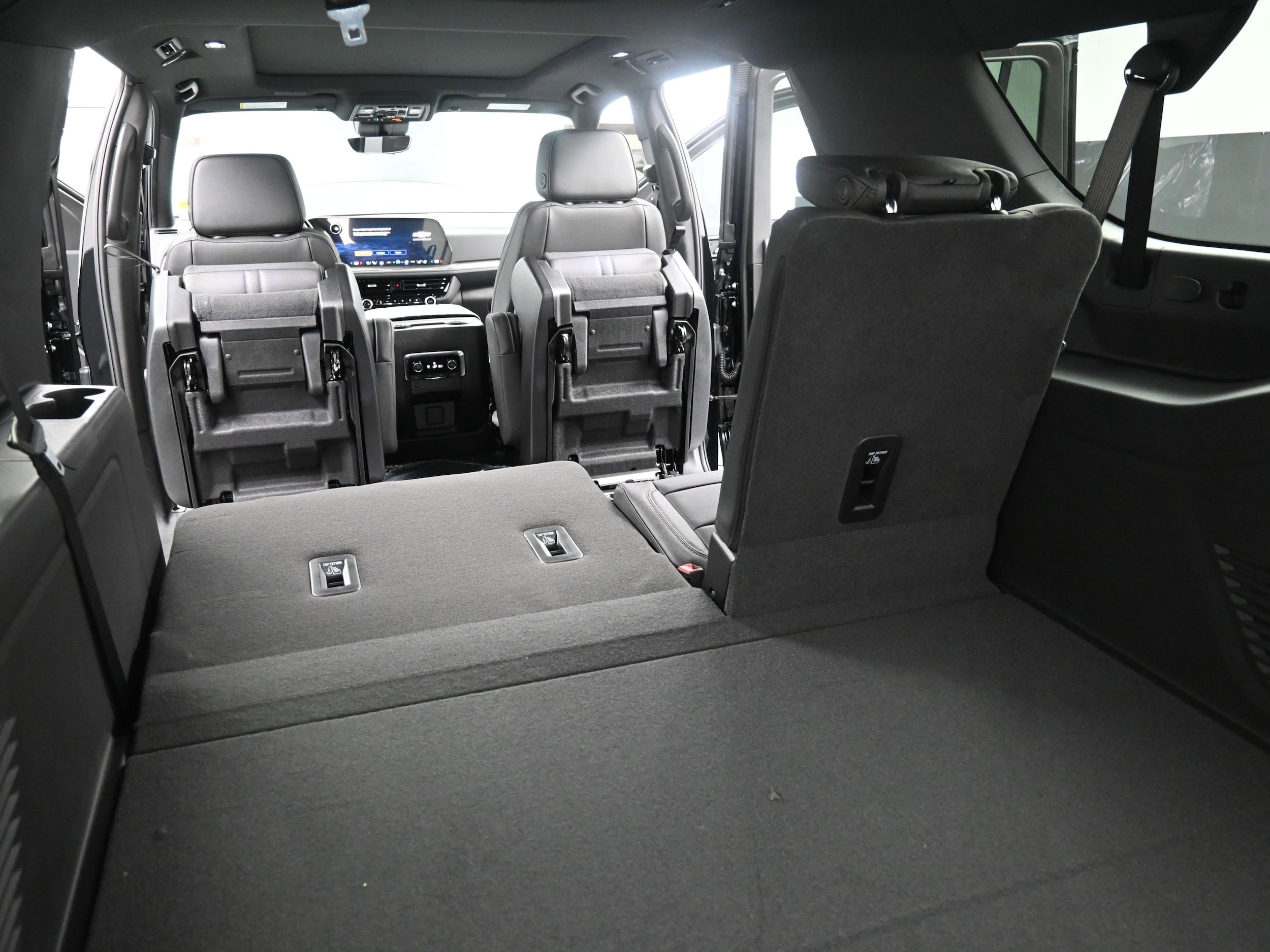 2026 Chevrolet Suburban High Country - Photo 33
