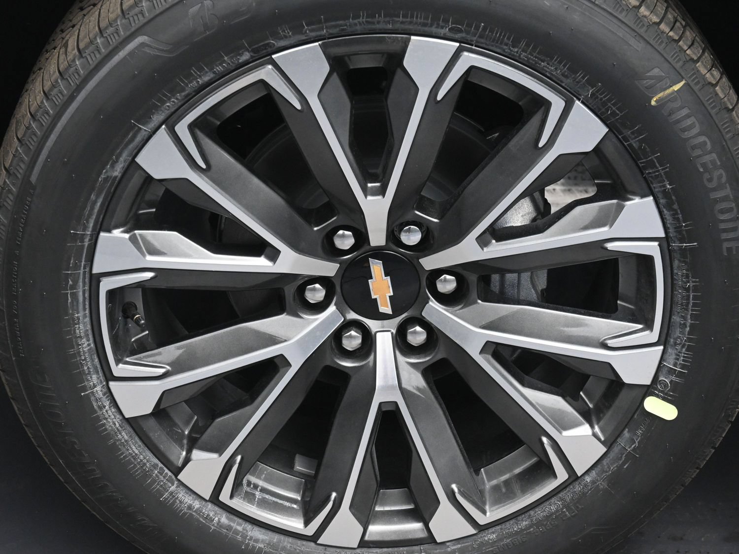 2026 Chevrolet Suburban High Country - Photo 17