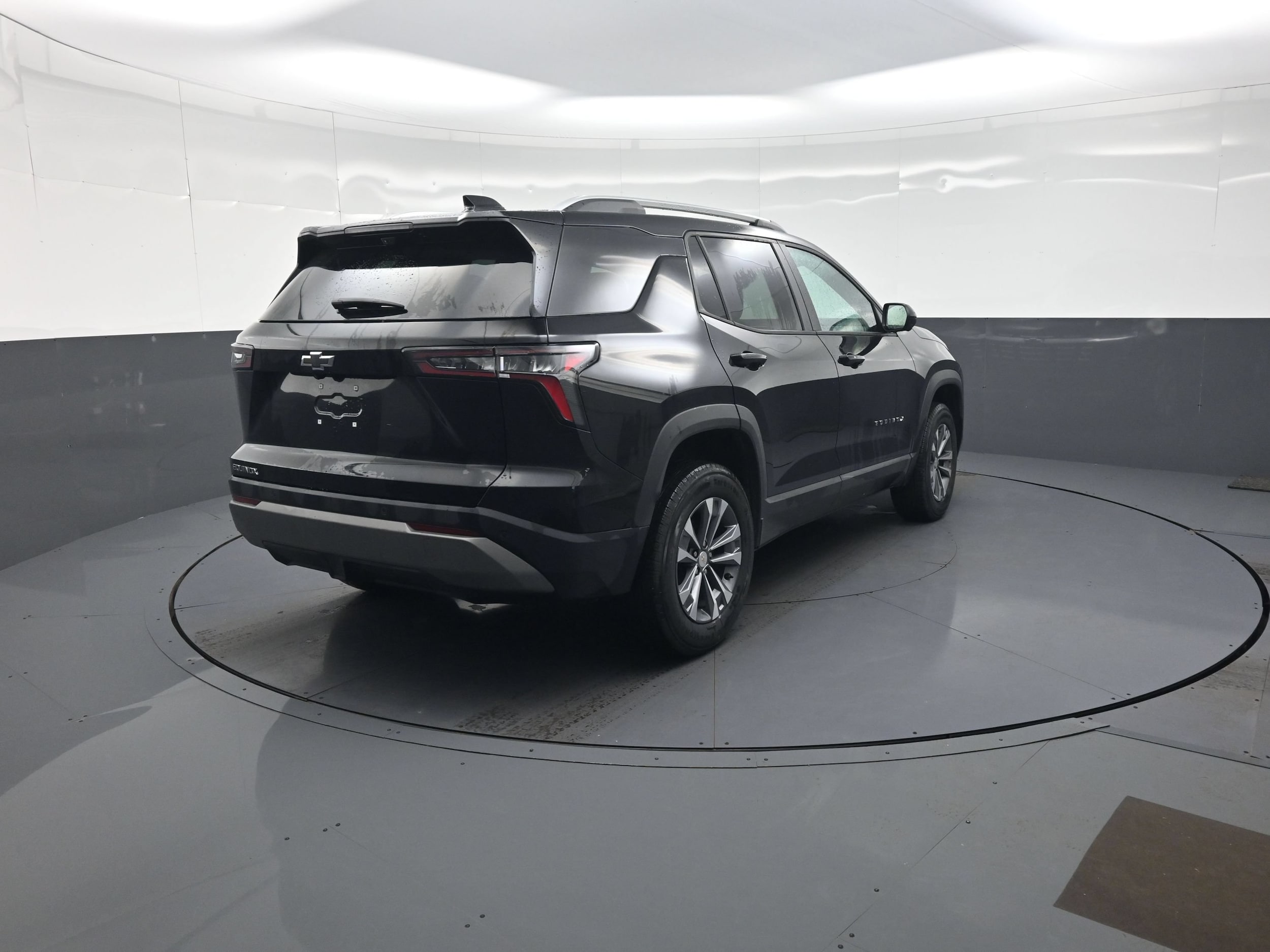 2026 Chevrolet Equinox LT - Photo 3