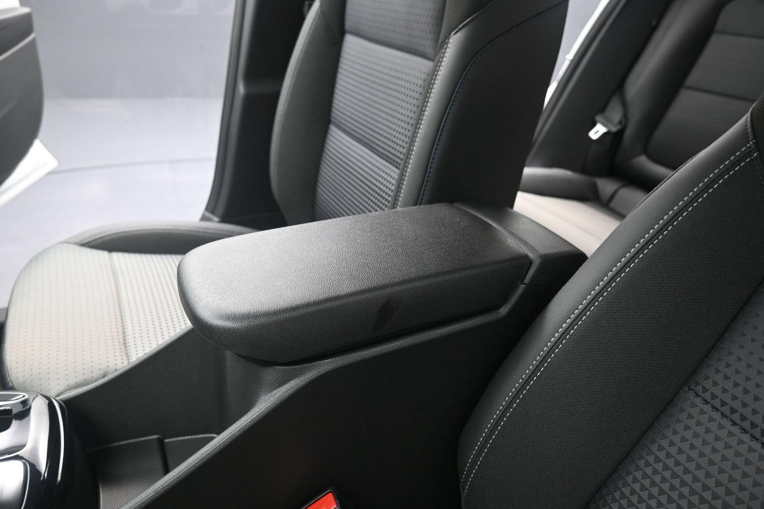 2026 Chevrolet Trax LT - Photo 29
