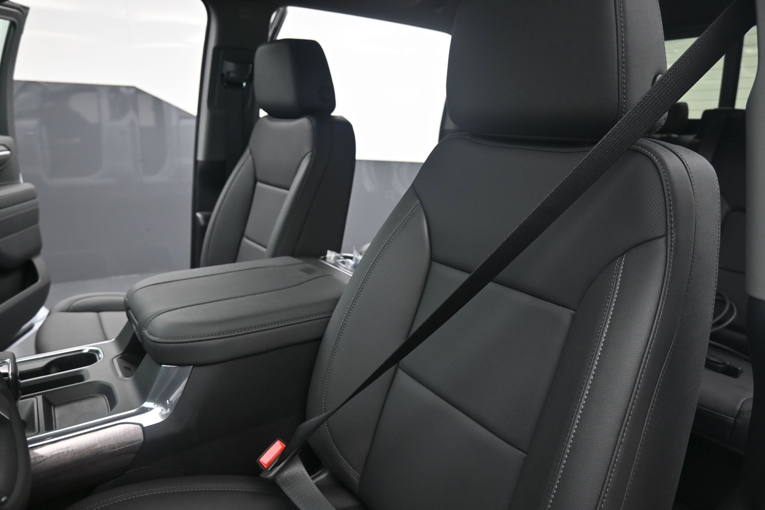 2026 Chevrolet Silverado 1500 LTZ - Photo 18