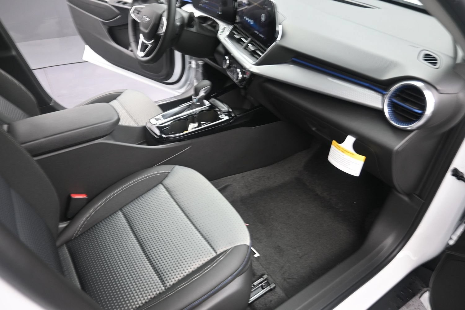 2026 Chevrolet Trax LT - Photo 37