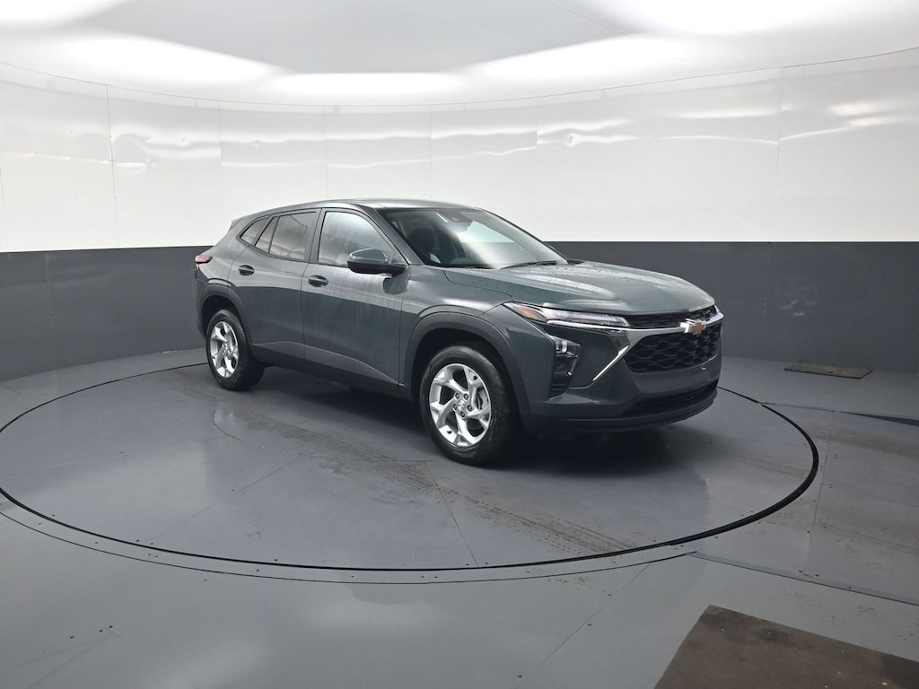 New 2026 Chevrolet Trax LS SUV