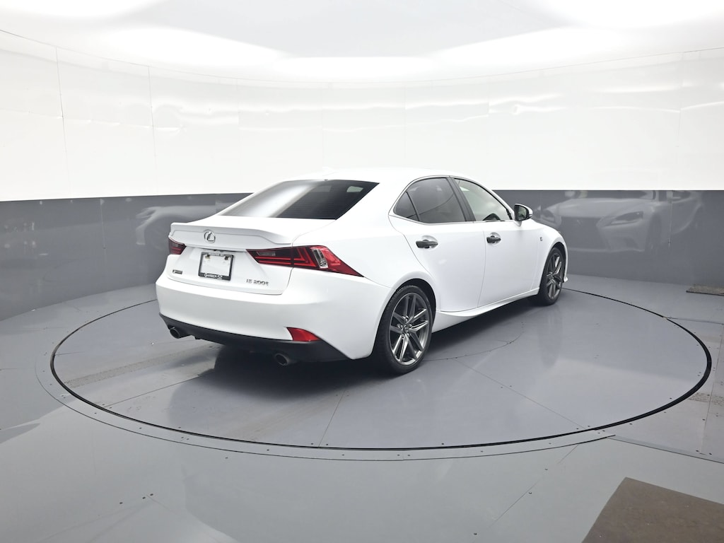 Used 2016 Lexus IS 200t 4dr Sdn