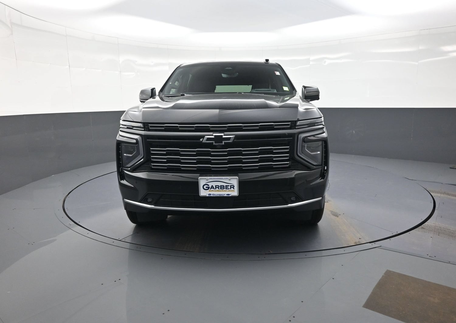 2026 Chevrolet Suburban High Country - Photo 8