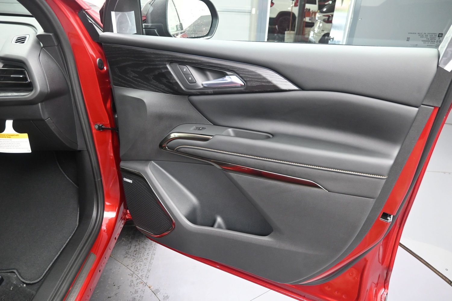 2027 Chevrolet Traverse High Country - Photo 48