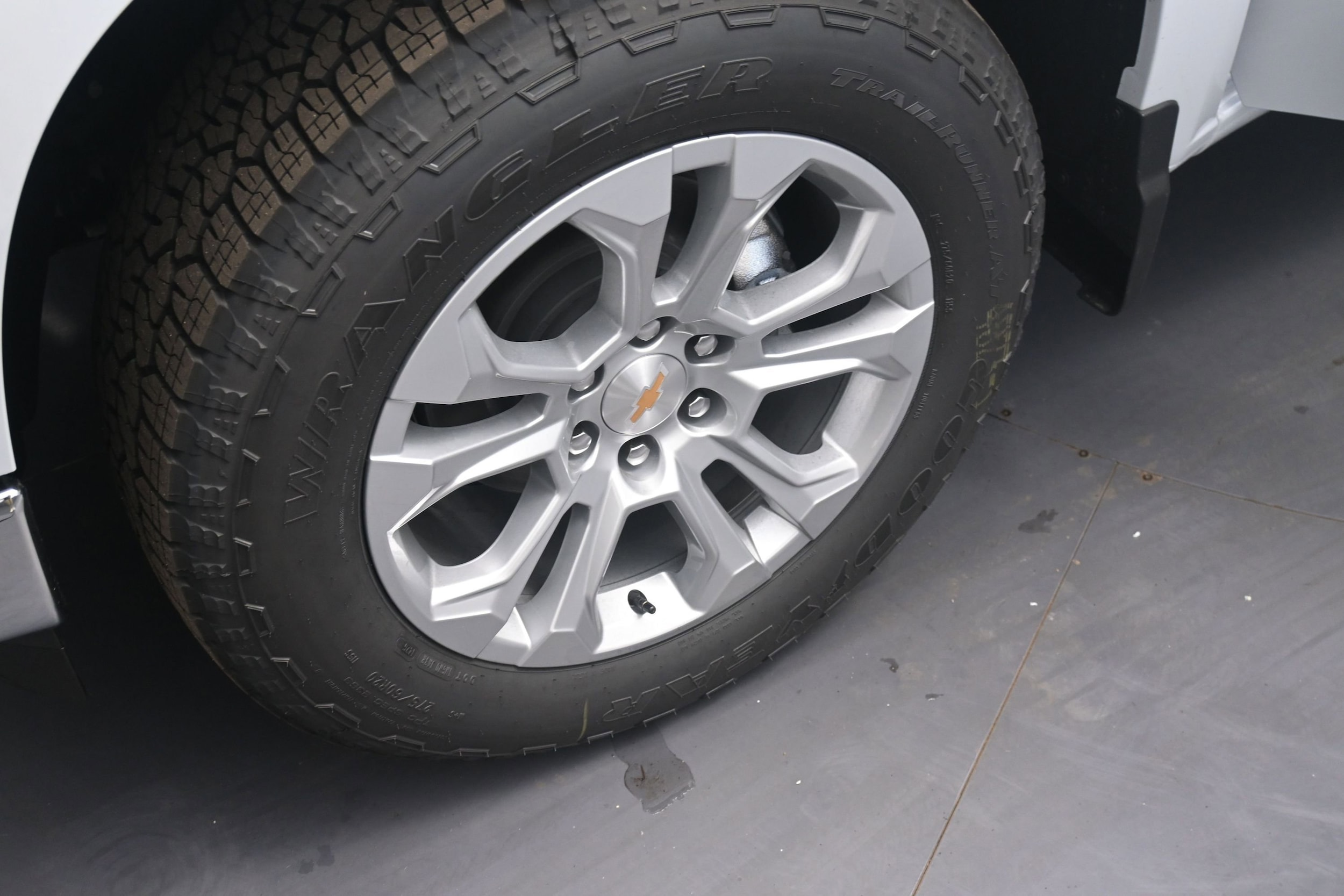 2026 Chevrolet Silverado 1500 LTZ - Photo 13