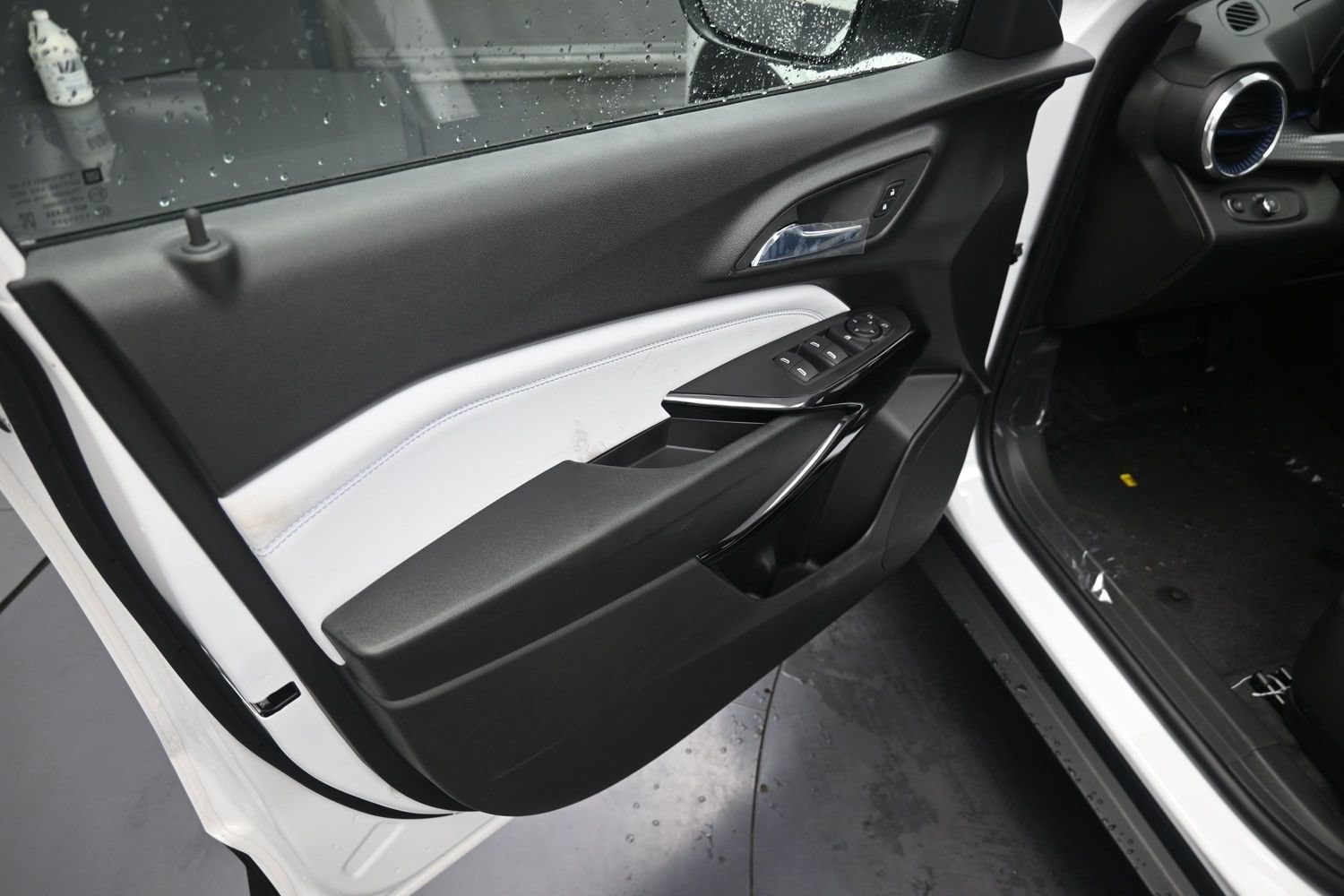 2026 Chevrolet Trax LT - Photo 15